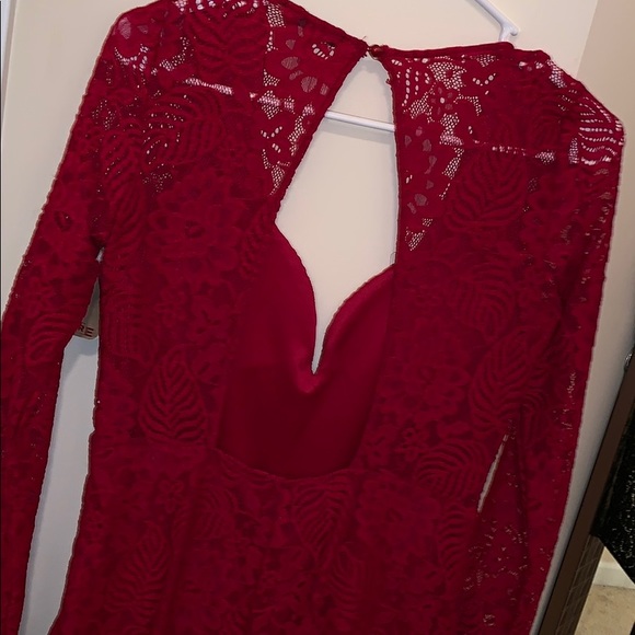 *new with tags!!* red lace romper - Picture 3 of 3